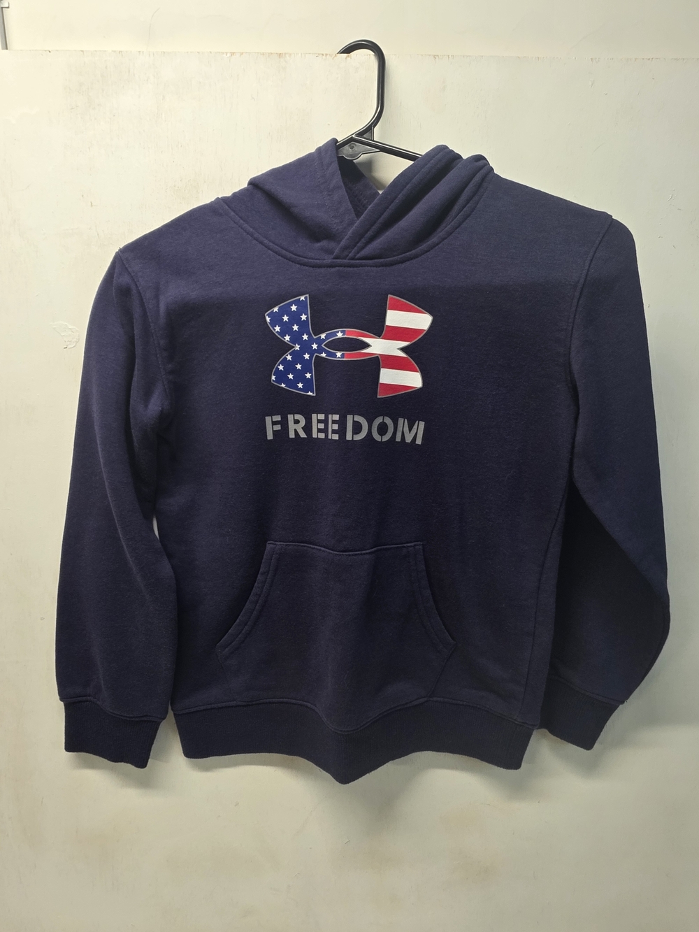 Under Armour Freedom Youth Hoodie Size 7 Navy American Flag Logo Pullover
